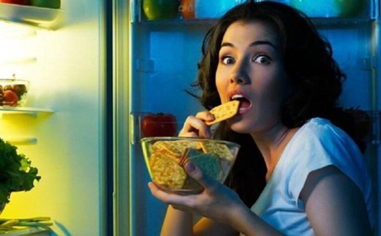 Ăn bữa tối quá muộn